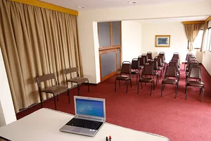 London Class Suítes