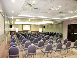 Alta Reggia Plaza Hotel