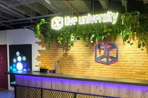 Live University